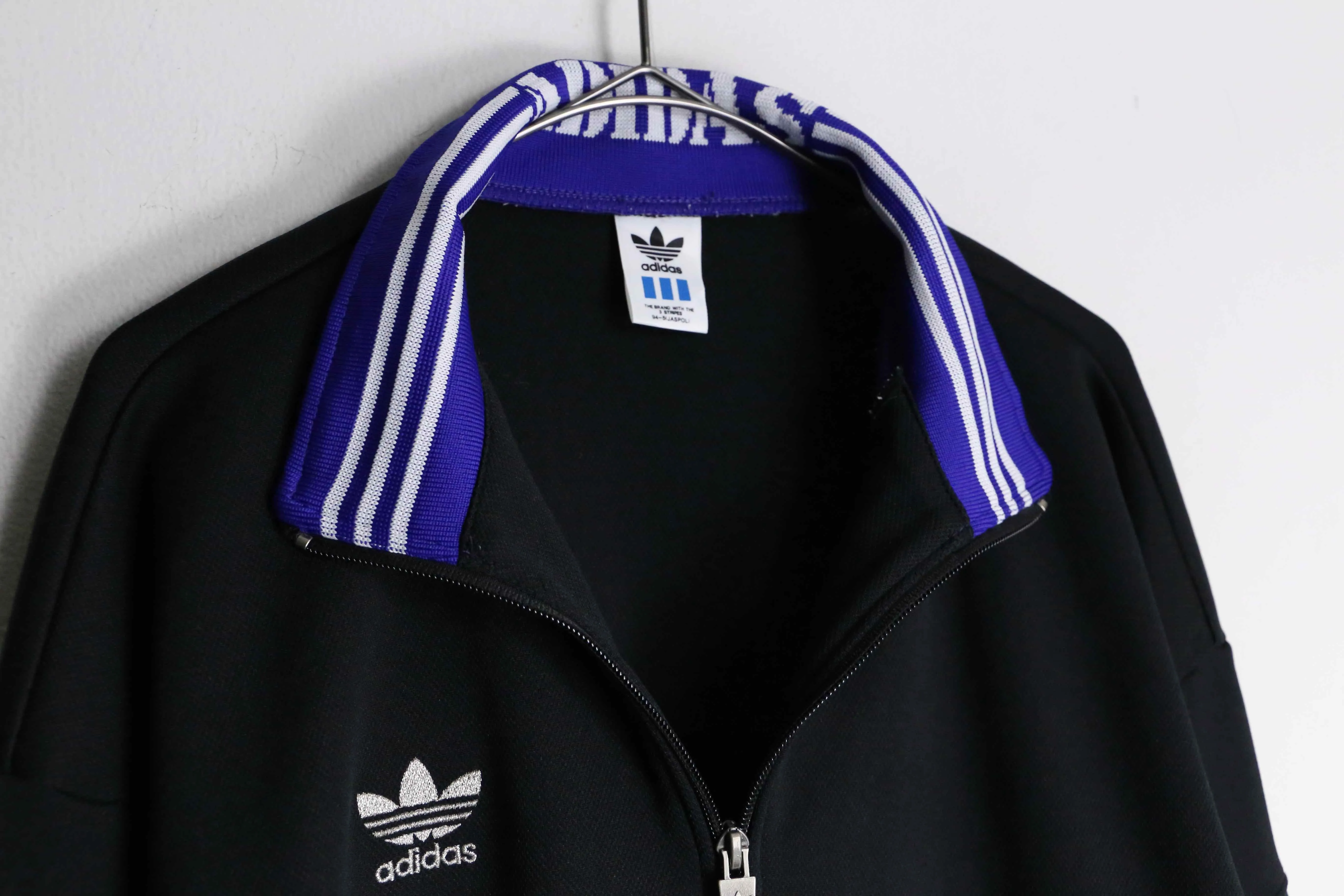 ~90s “adidas” black color track jacket