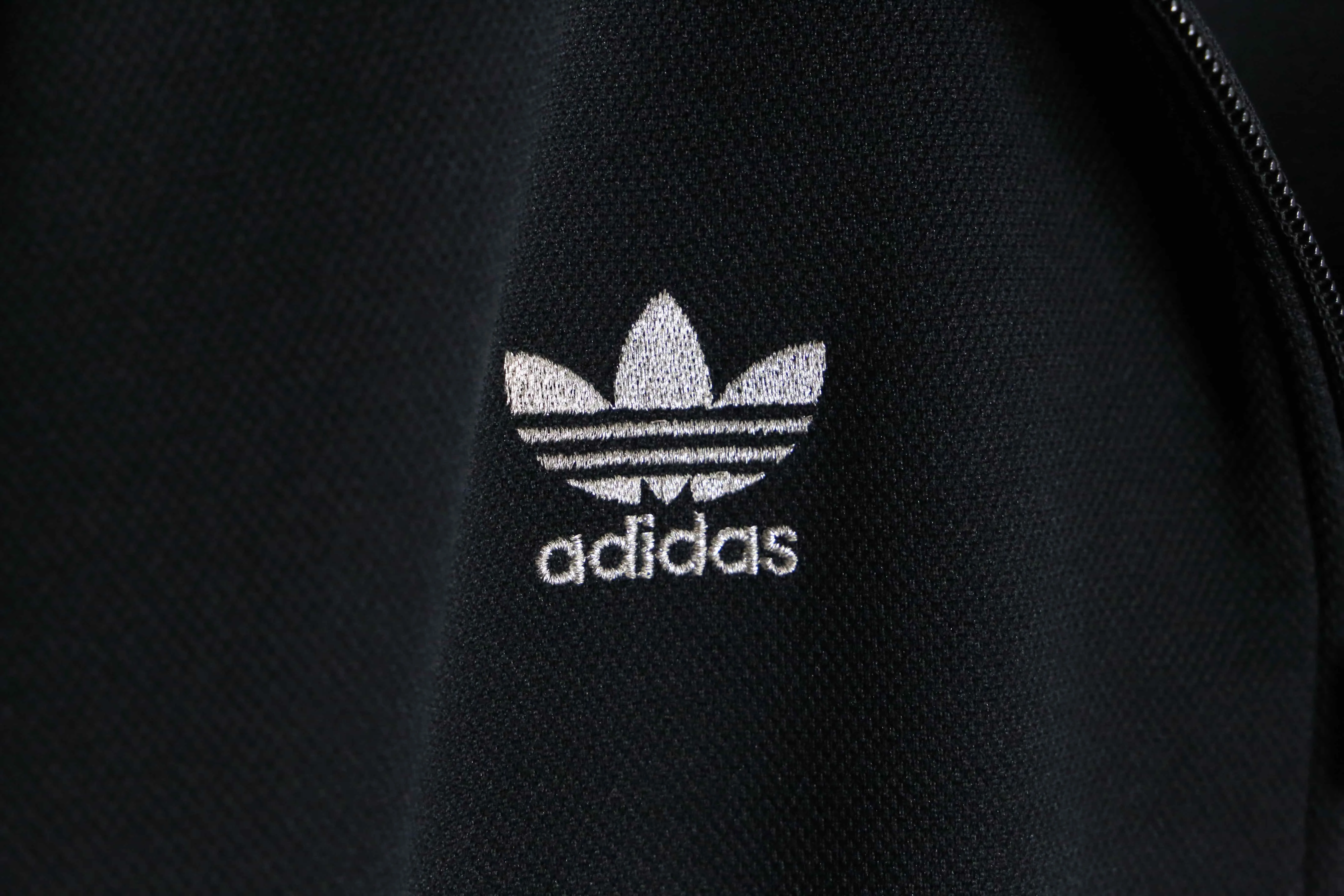 ~90s “adidas” black color track jacket