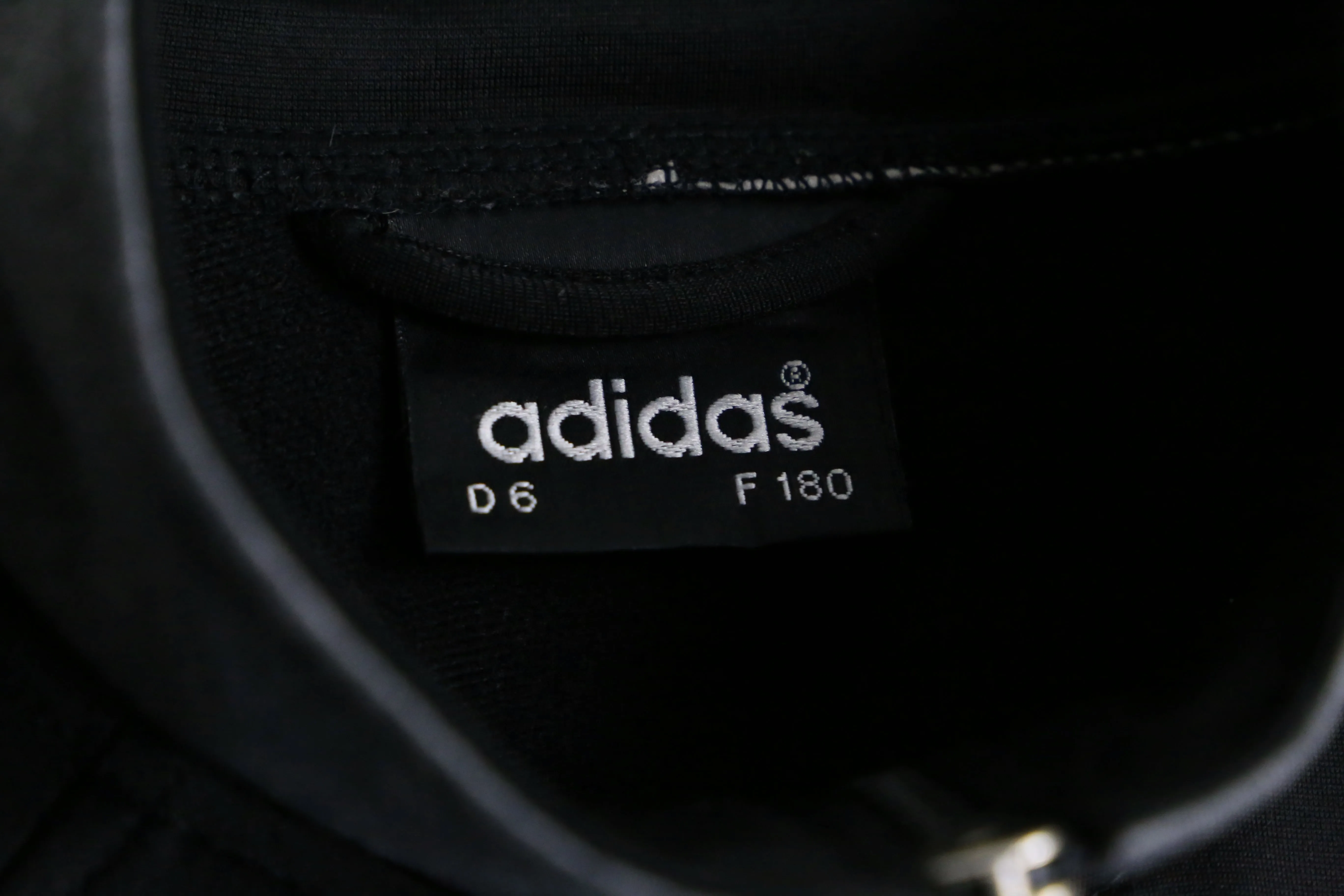 90's "adidas" loose silhouette track jacket