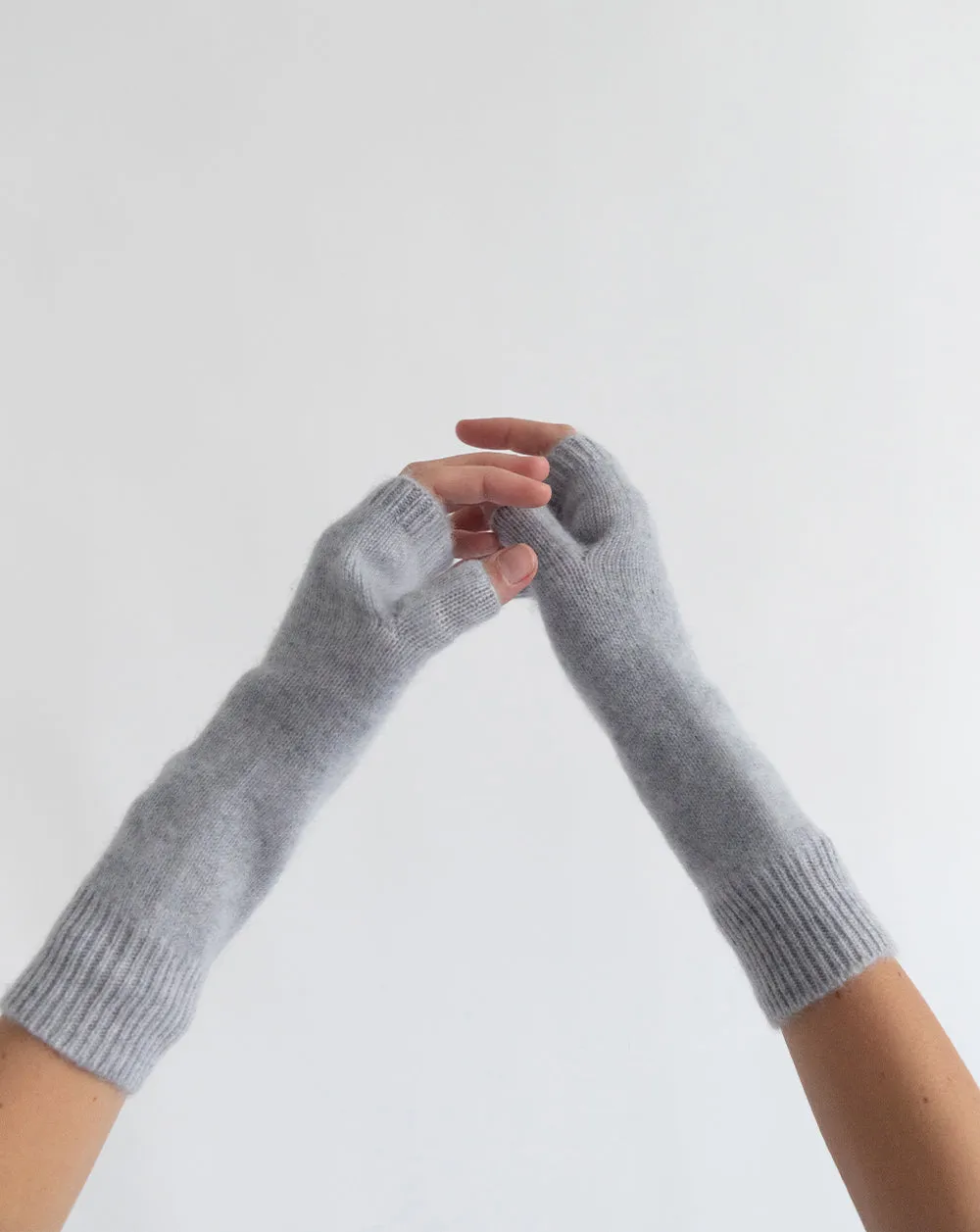 HEPT CASHMERE WRISTWARMERS